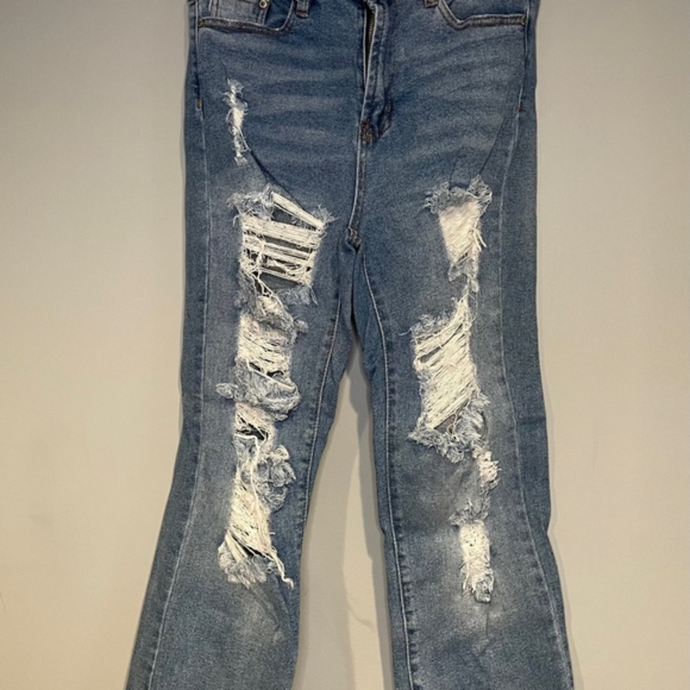 Almost Famous Womens Jeans SIze 5 Mid Rise Distressed Juniors Stretch